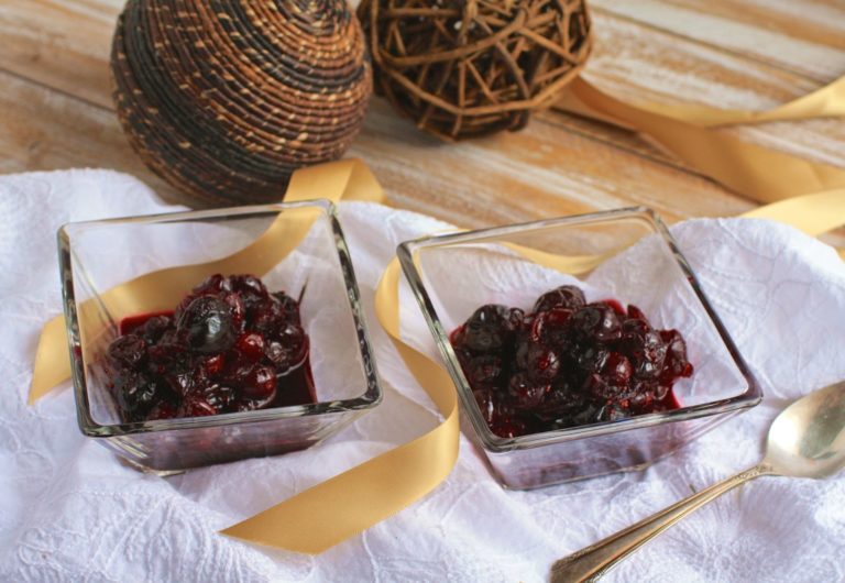 Cherry and Vanilla Cranberry Sauce for Thanksgiving side dish | Thanksgiving.com