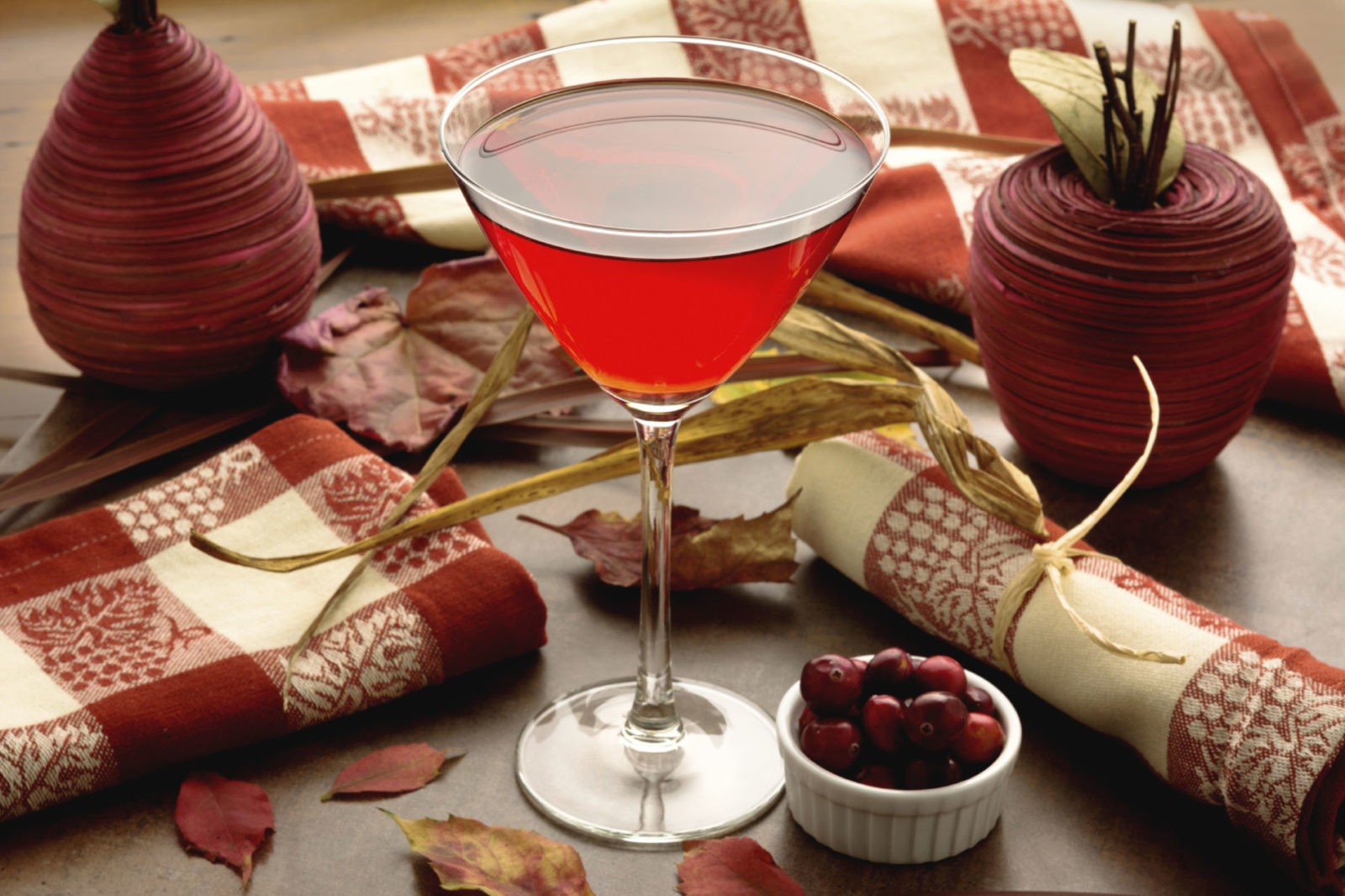 Crantini cocktail for Thanksgiving | Thanksgiving.com