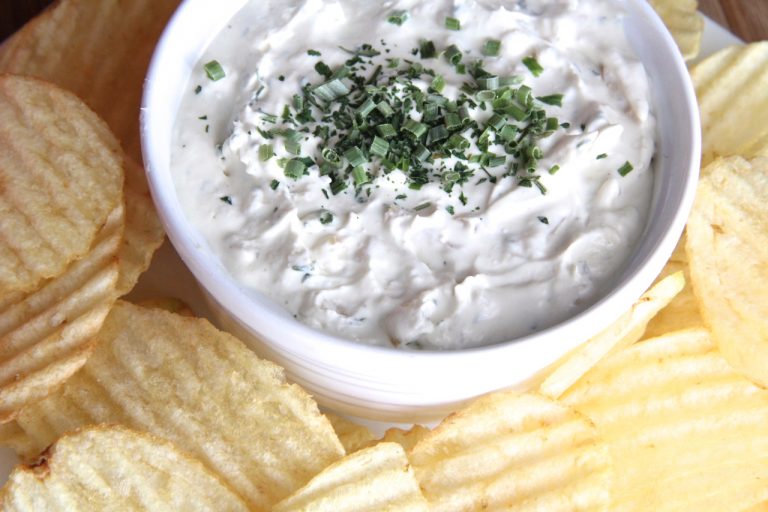 Homemade French onion dip recipe - Divas Can Cook