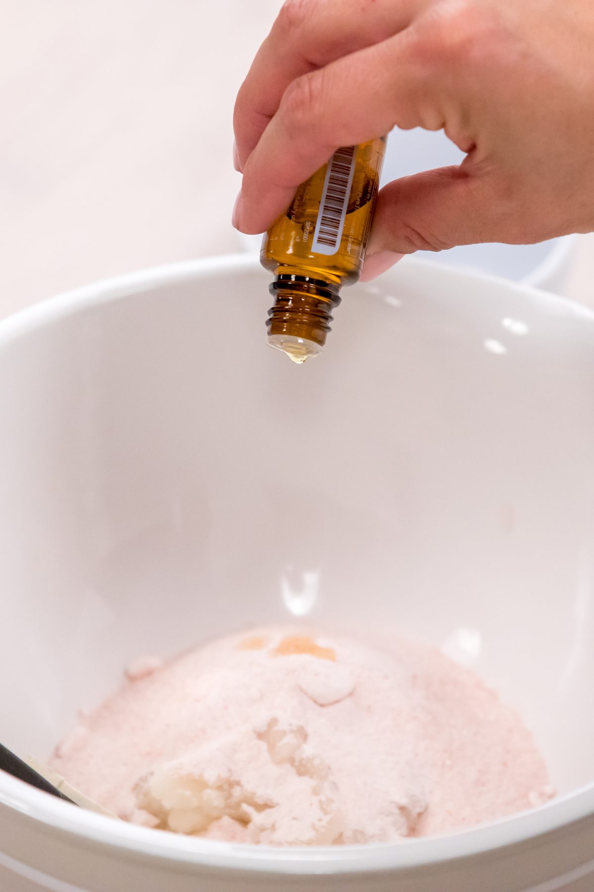 Making your Homemade salt scrub