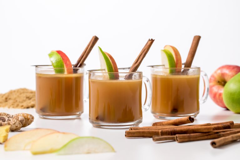 5D4B2581 - Hot Apple Cider with Buttered Rum