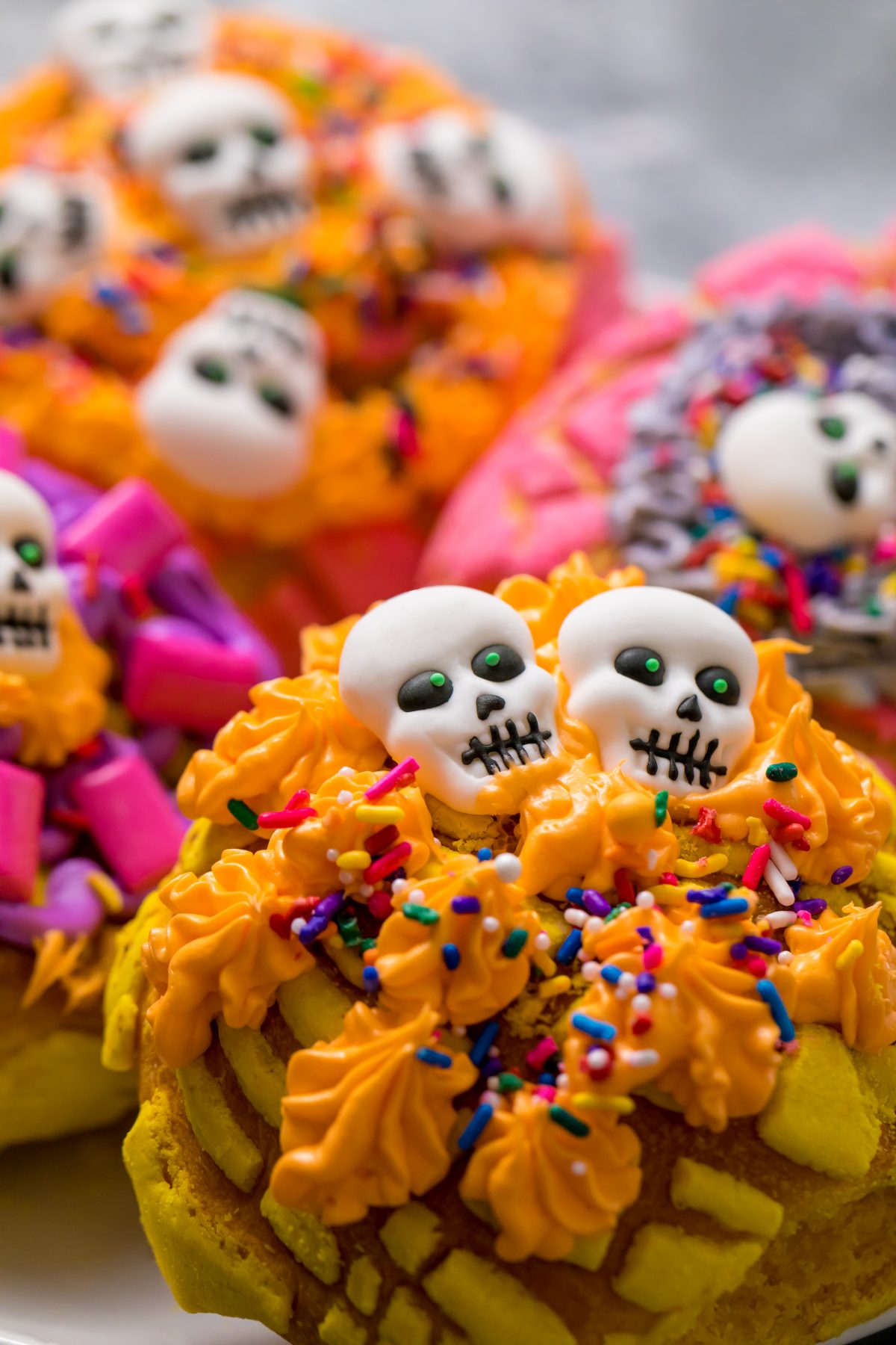 5D4B6530 - Crafty Chica - Day of the Dead Conchas - Incredibly easy and fun