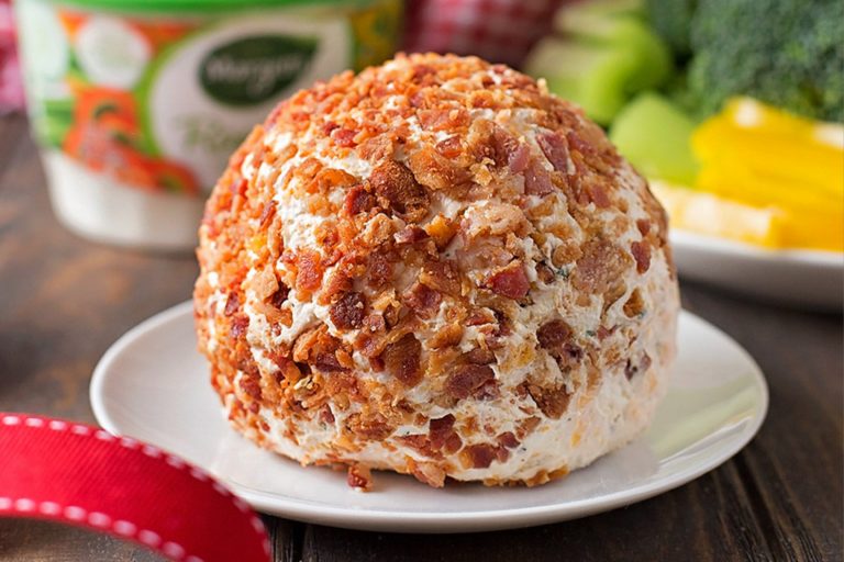 christmas-appetizers-bacon-cheese-ball